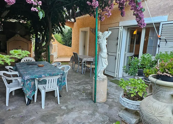 Des Fleurs Ferienhaus Biguglia (Corsica)